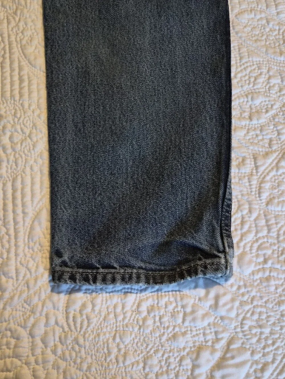 Levi's Men's Distressed Dark Blue Straight Jeans 33x32